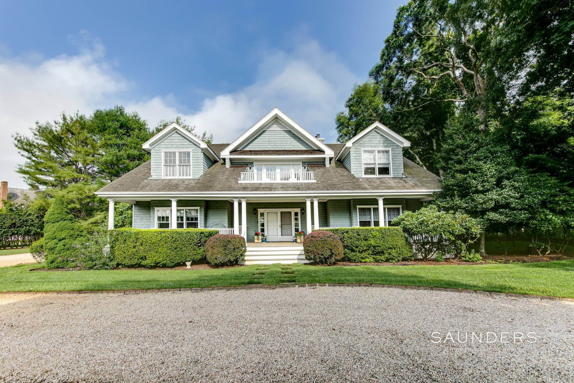 Single Family Homes at Gorgeous Five Bedroom Home Close To Eh Village East Hampton North, East Hampton, NY 11937