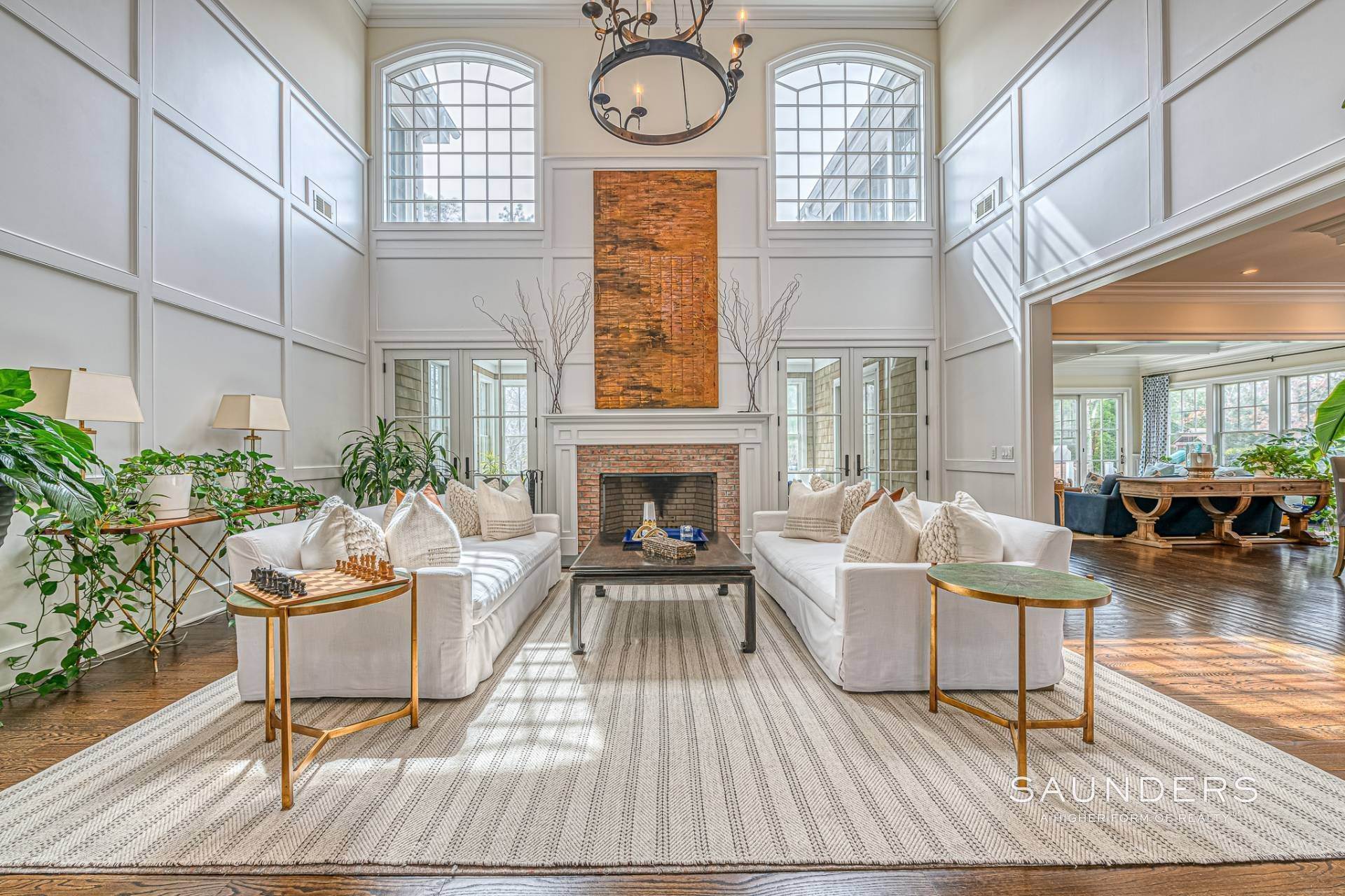 5. Single Family Homes for Sale at Expansive East Hampton Home On 2.7 Acres 388 Hands Creek Road, Northwest Woods, East Hampton, NY 11937