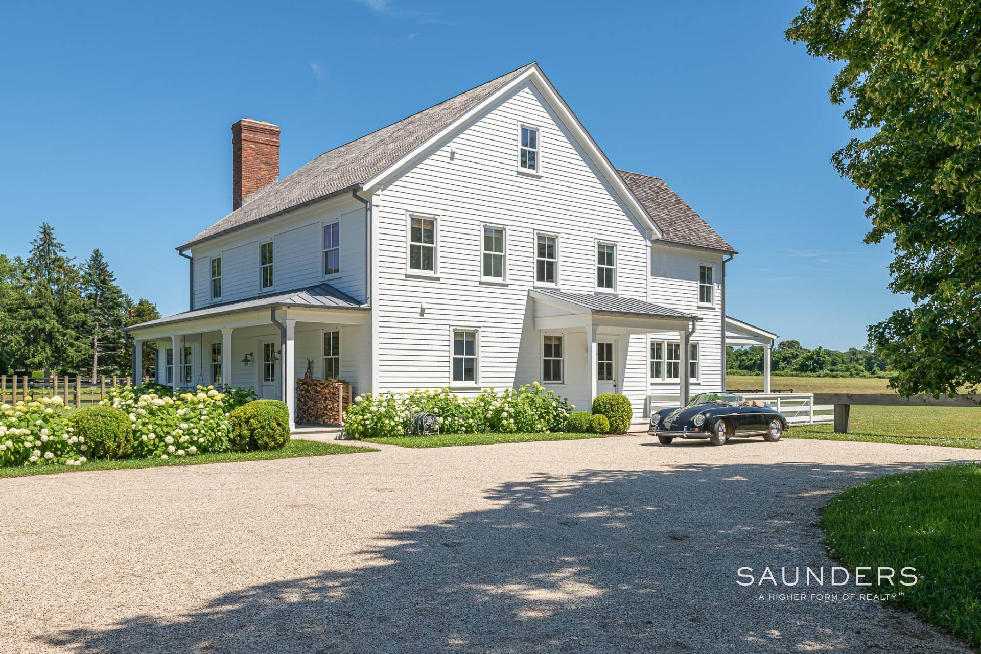 5. Single Family Homes for Sale at Exquisite Shelter Island Estate 8 Cobbetts Lane, Shelter Island, NY 11964