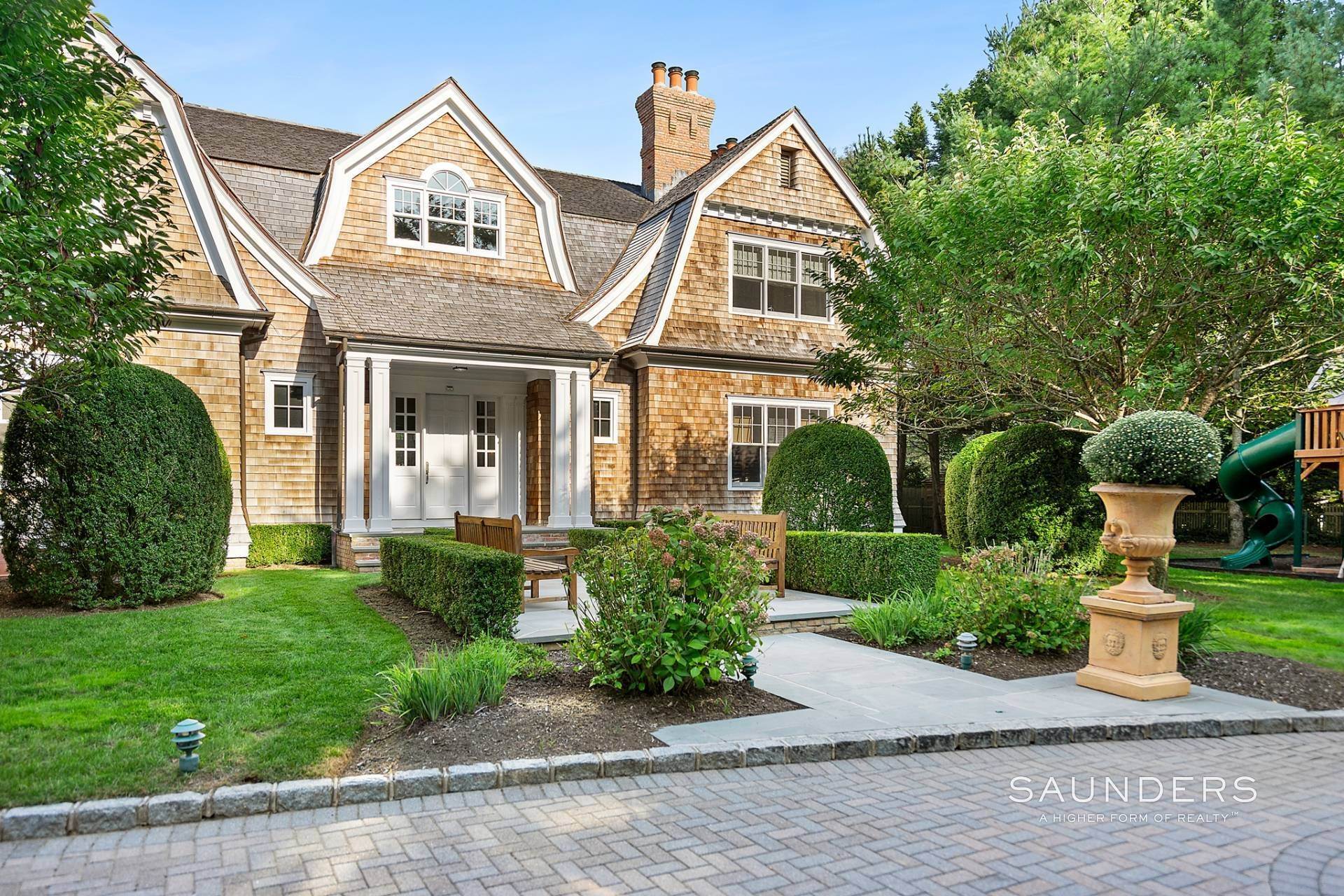 23. Single Family Homes for Sale at Spectacular Southampton Village Estate 254 South Main Street, Southampton Village, Southampton, NY 11968