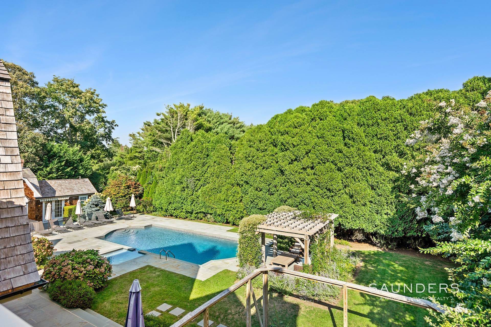 16. Single Family Homes for Sale at Spectacular Southampton Village Estate 254 South Main Street, Southampton, NY 11968