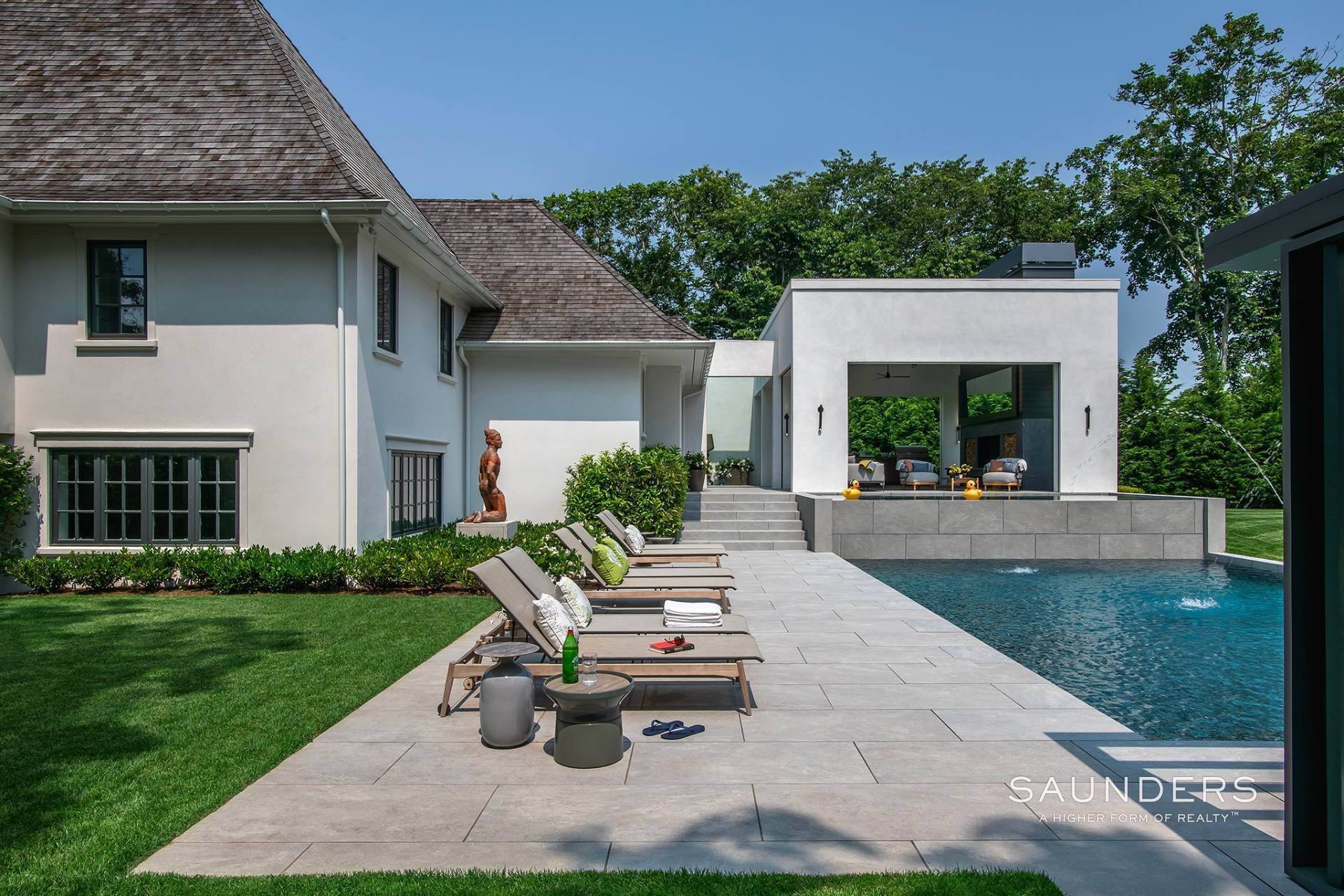35. Single Family Homes for Sale at The Estate At 67 Hither Lane - Move-In Ready East Hampton Village, East Hampton, NY 11937